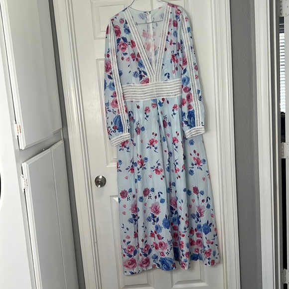 Floral Maxi Length Dress - Picture 1 of 4